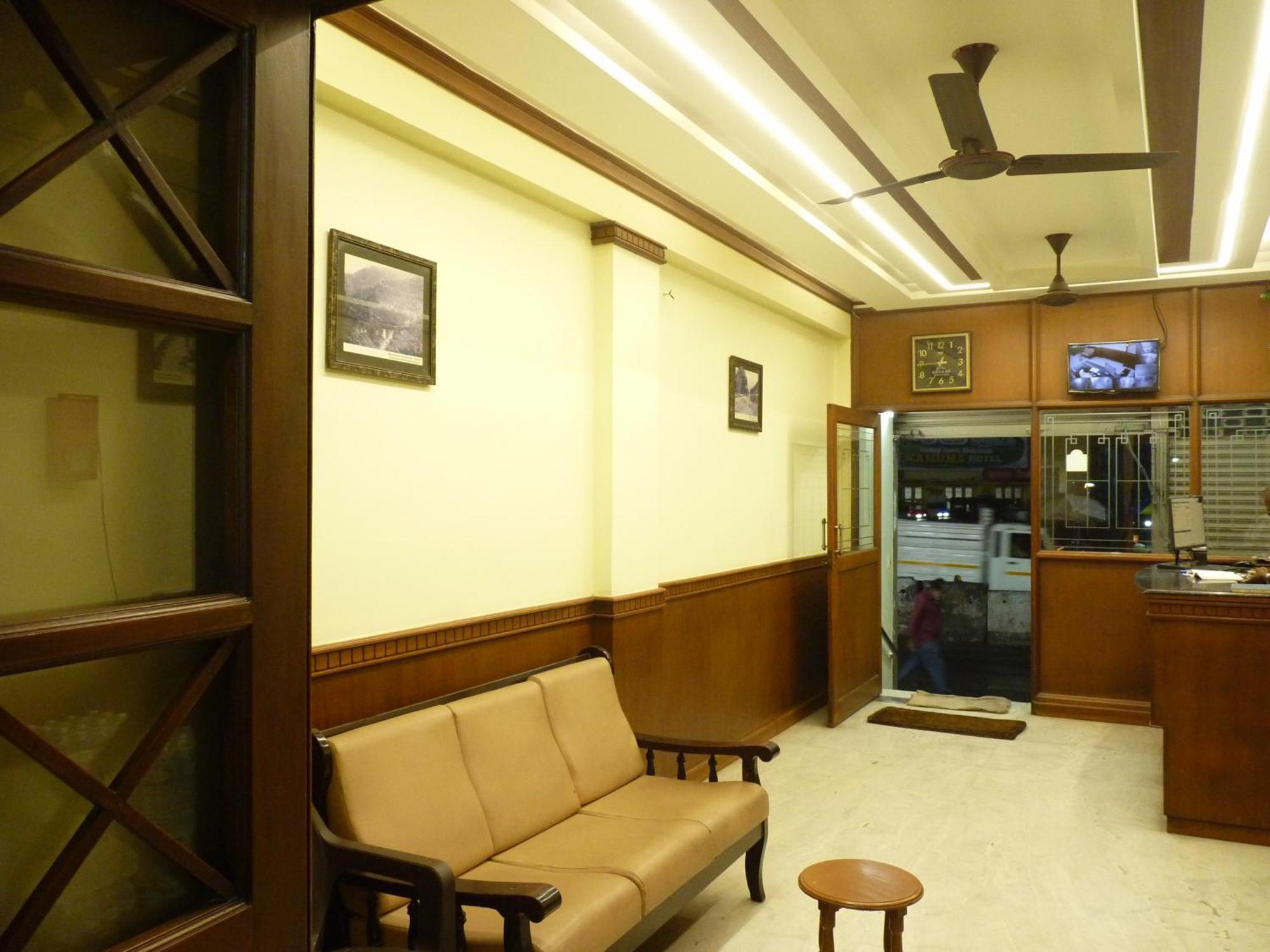 Nanda Lodge Mettuppālaiyam Dış mekan fotoğraf